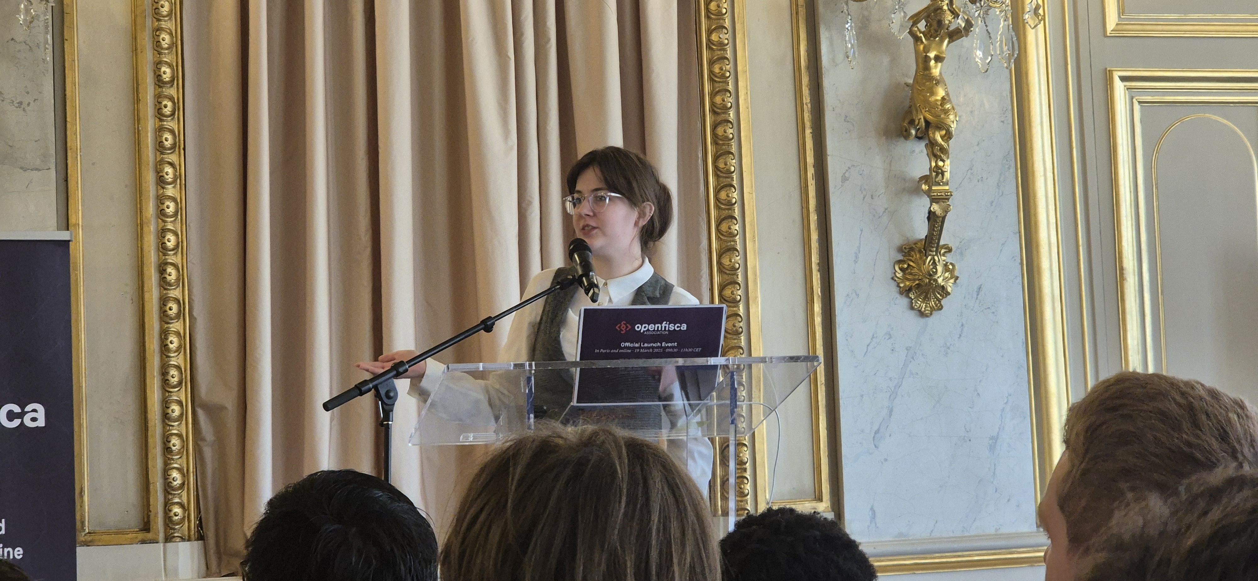 Jessica Rapson presenting on Rules as Code at the French Ministry for Europe and Foreign Affairs in Paris